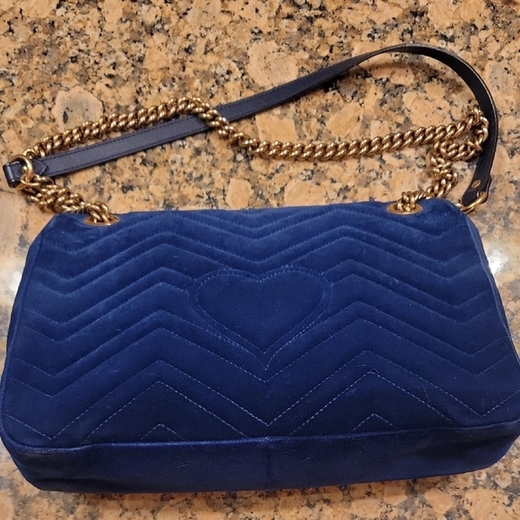 Gucci Blue Velvet Marmont Shoulder Bag. Medium Size. 10×6×3. - Picture 4 of 11